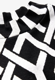 Street One - Svartvit jacquardklänning