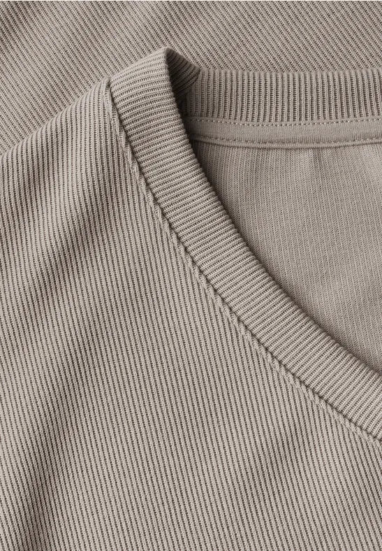 Street One - Beige ribbad klänning