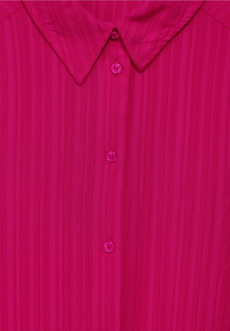 Cecil - Hallonröd creppad skjortklänning