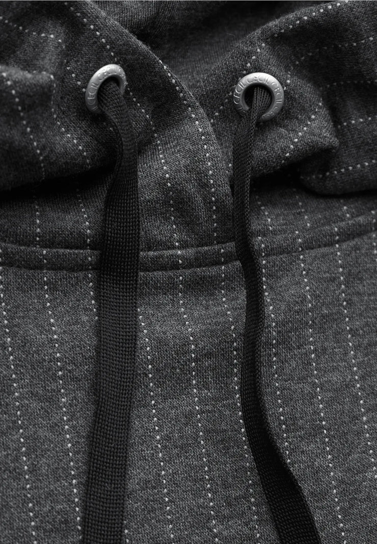 Cecil - Grå kritstrecksrandig klänning