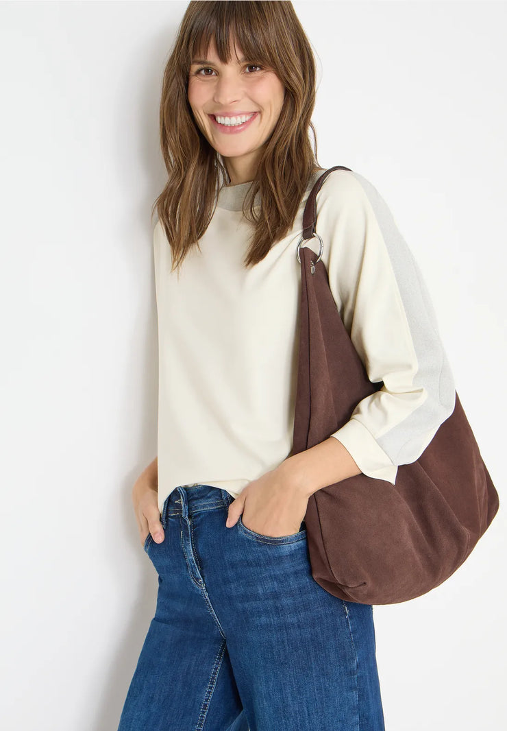 Cecil - Crèmevit topp med fladdermusärm