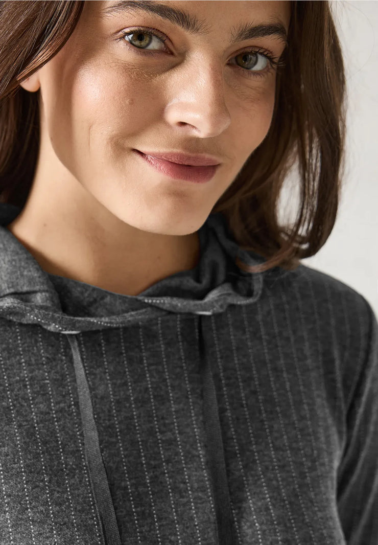 Cecil - Grå kritstrecksrandig klänning