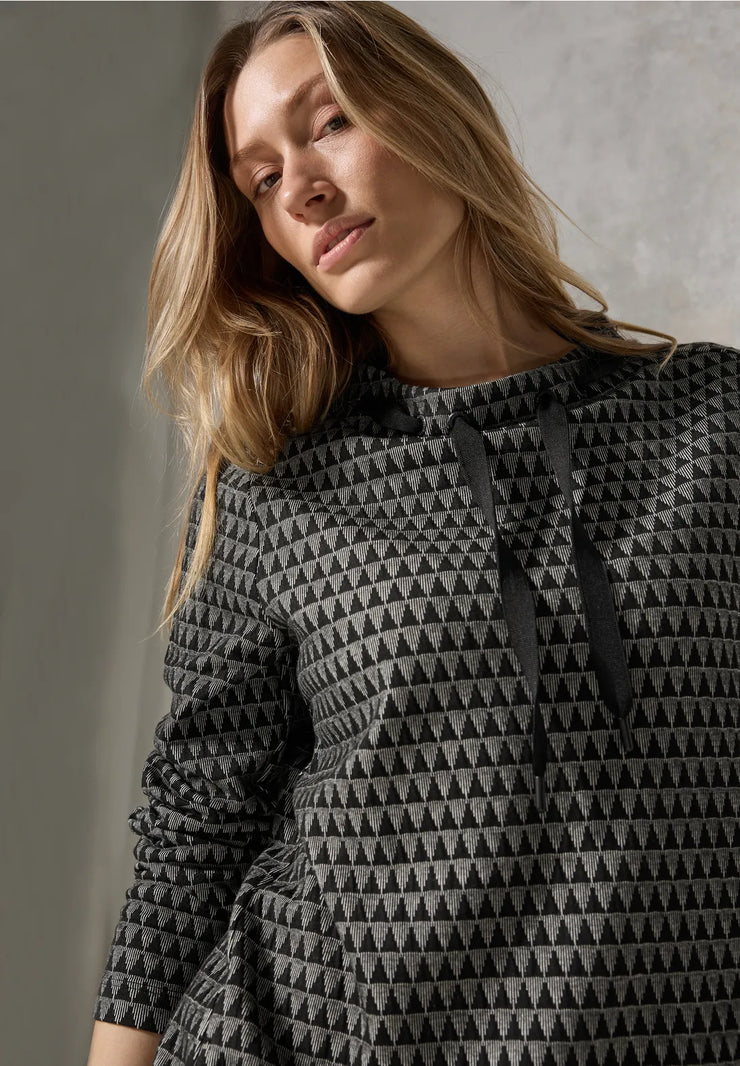 Cecil - Gråsvart klänning i jacquard