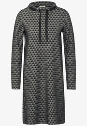 Cecil - Gråsvart klänning i jacquard