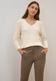 Cecil - Beige v-ringad stickad tröja