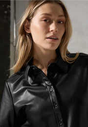 Cecil - Skjortklänning i läderimitation