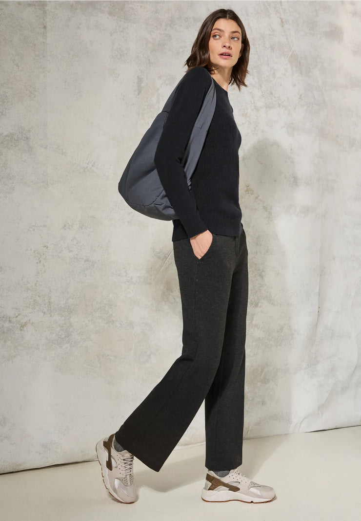 Cecil - Svart kabelstickad tröja