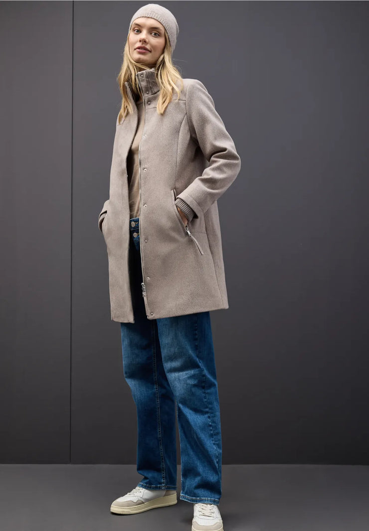 Street One - Beige kappa med hög krage