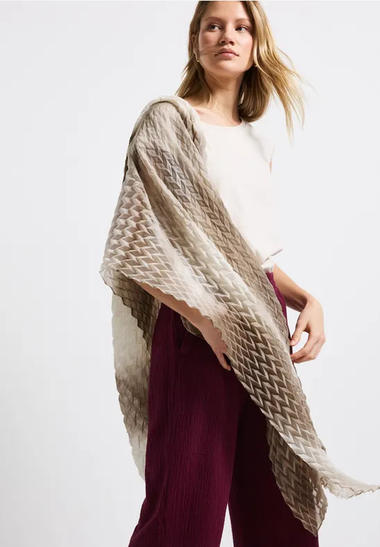 Street One - Beige plisserad sjal