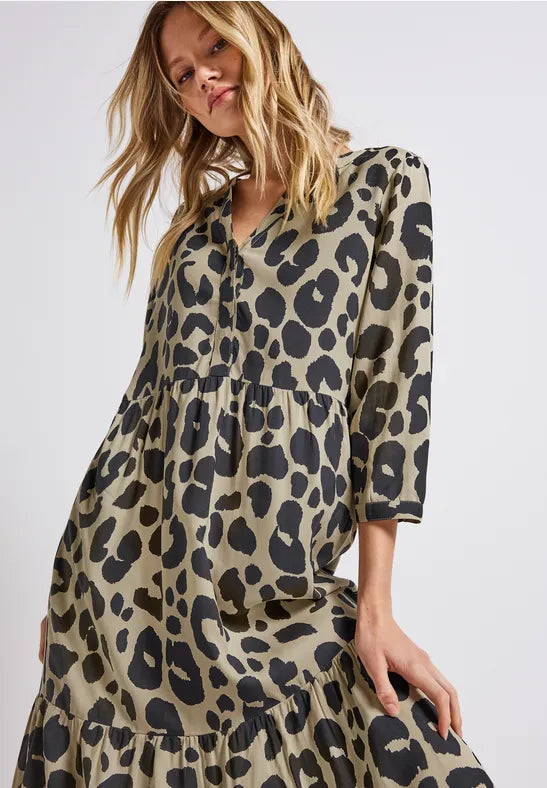 Street One - Beige leopardmönstrad klänning