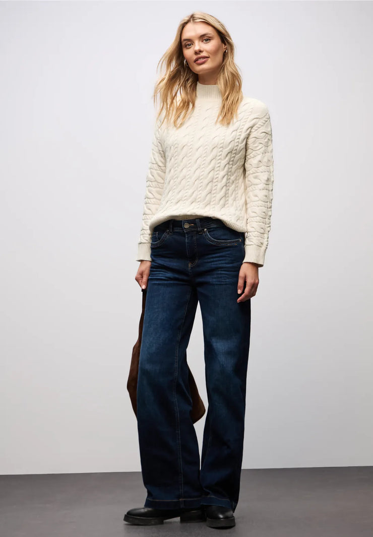 Street One - Cremevit kabelstickad polotröja