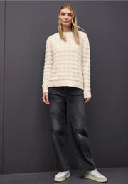 Street One - Crèmevit mönstrad fjädergarnströja