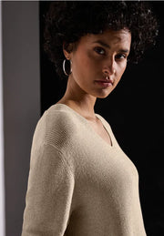 Street One - Beige V-ringad lurex tröja