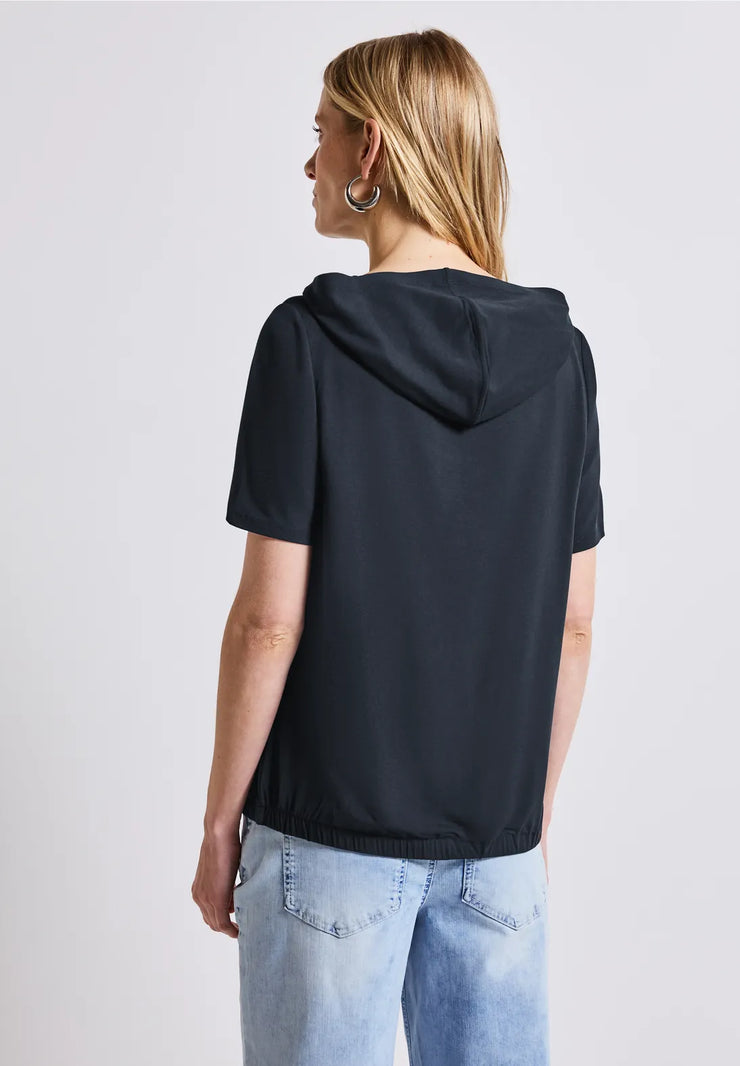 Street One - Mörkblå t-shirt med huva