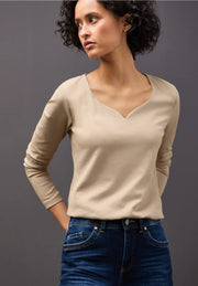 Street One - Beige hjärtringad ribbad topp