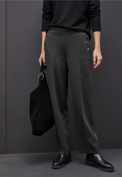 Street One - Svart byxa med raka ben