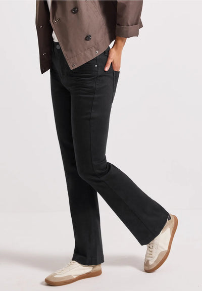 Street One - Svarta Bootcut jeans hög midja