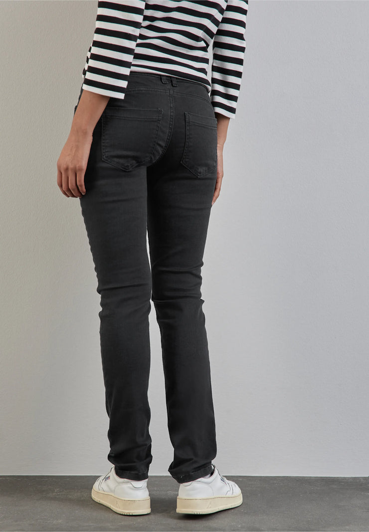 Street One - Svarta jeans Jane casual fit