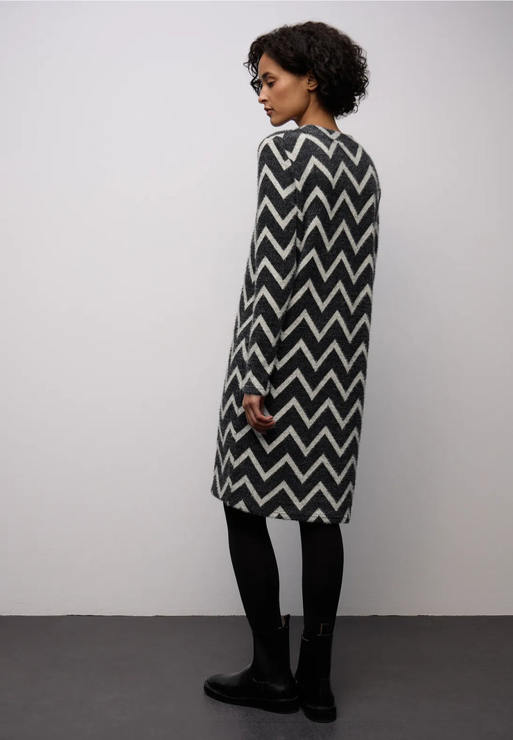 Street One - Stickad klänning i fjädergarn