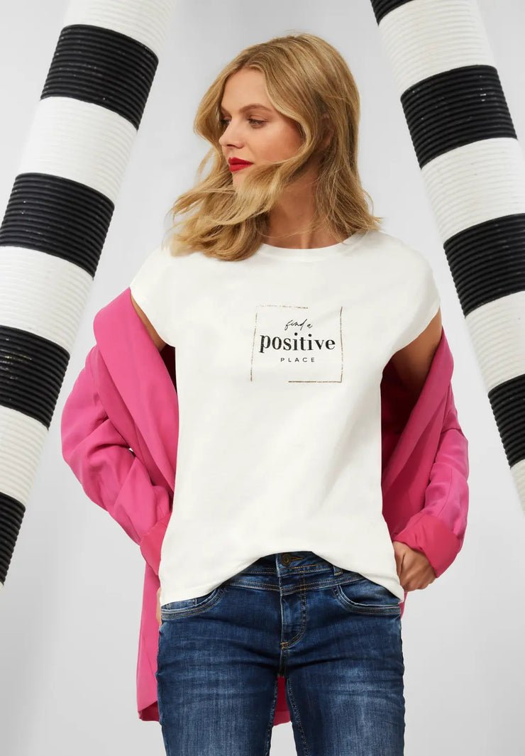 Street One - off white T-shirt med guld text - find a postive place –